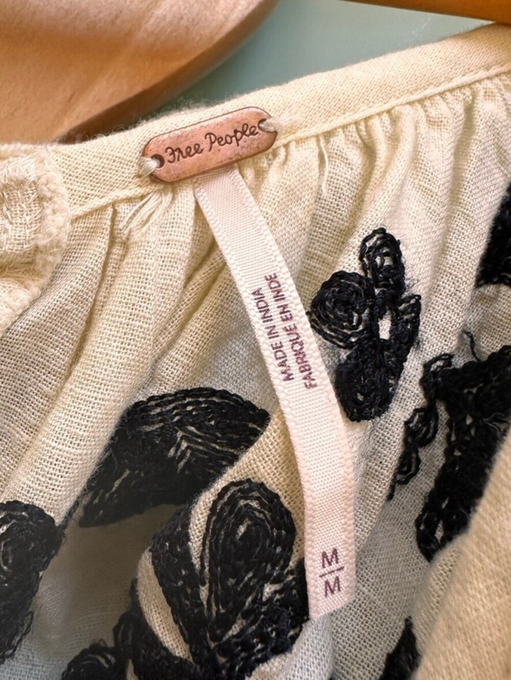 Free People Fiona Embroidered Mini Dress Size M Linen Cream Black - Picture 5 of 5
